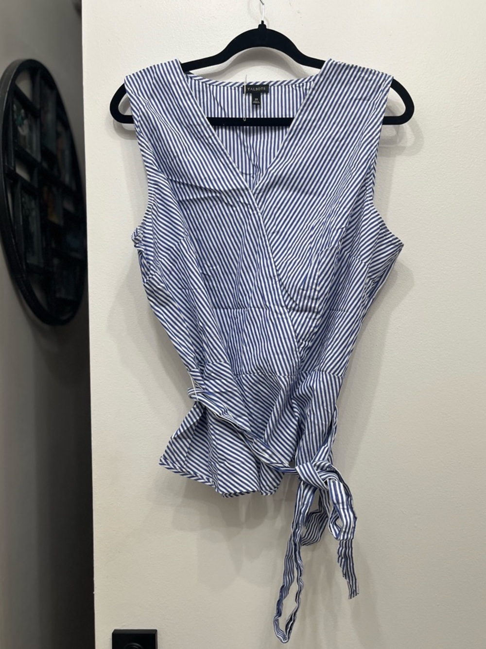 Talbots Blue & White Striped Tie-Waist Sleeveless Top 100% cotton Sz 20